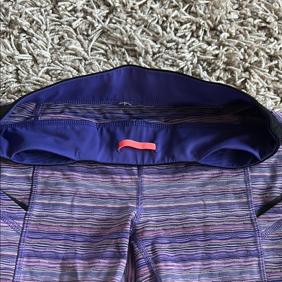 Lululemon What The Sport Short, Size 4-EUC - Picture 2 of 7